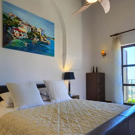 Apr01 Apollo With Stunning Sunset Views, Aphrodite Hills * Kouklia