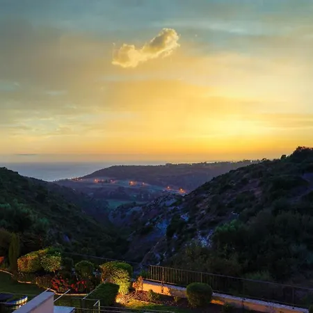 Apr01 Apollo With Stunning Sunset Views, Aphrodite Hills Kouklia