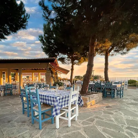 Apr01 Apollo With Stunning Sunset Views, Aphrodite Hills Κούκλια