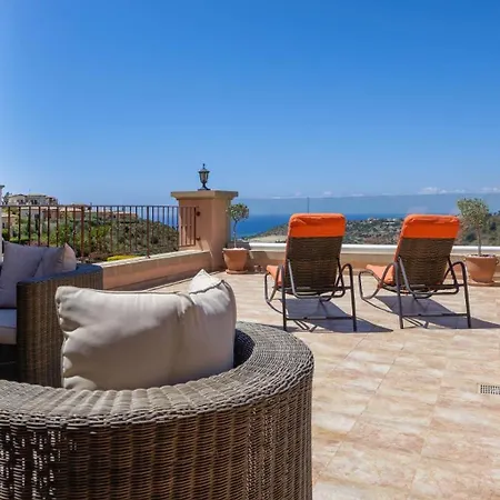 Apr01 Apollo With Stunning Sunset Views, Aphrodite Hills Κούκλια